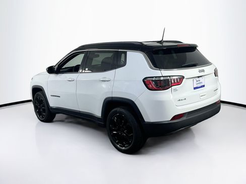 Used 2023 Jeep Compass Limited AWD/4WD image 7