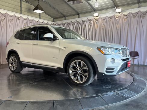 Used 2016 BMW X3 xDrive28i AWD/4WD image 10