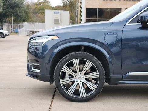 Used 2025 Volvo XC90 T8 Ultra w/ Protection Package Premier image 10