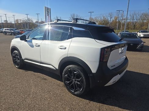 New 2026 Nissan Kicks SR w/ SR Premium Package image 5