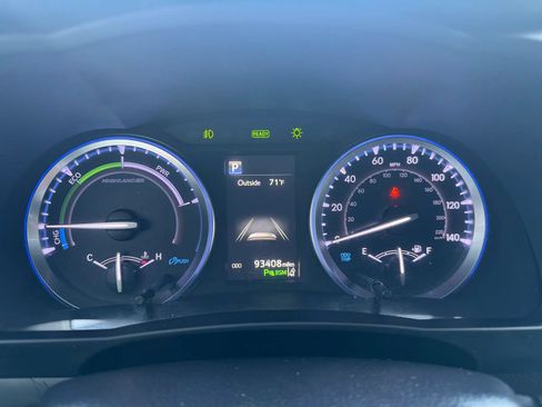 Used 2019 Toyota Highlander Limited Platinum w/ Carpet Mat Package (TMS) AWD/4WD image 34