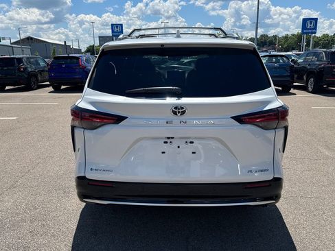 New 2026 Toyota Sienna Platinum AWD/4WD image 6