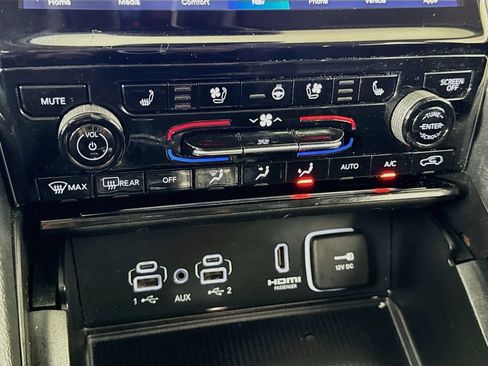 Used 2023 Jeep Grand Cherokee 30th Anniversary AWD/4WD image 15