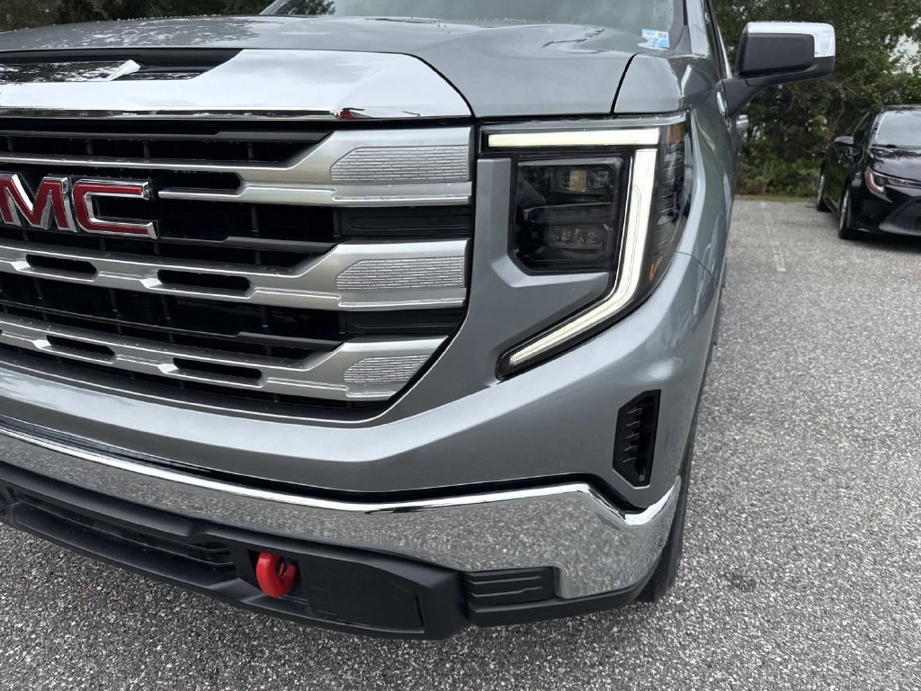 Used 2023 GMC Sierra 1500 SLE w/ Preferred Package AWD/4WD image 10
