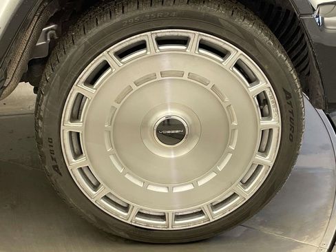 Used 2025 Mercedes-Benz G 63 AMG 4MATIC image 14