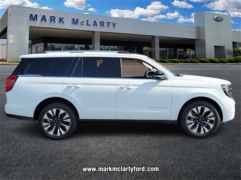 New 2025 Ford Expedition Platinum w/ Driver's Package image 2