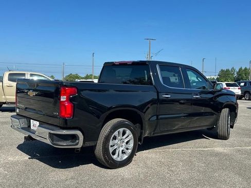 Used 2025 Chevrolet Silverado 1500 LTZ RWD image 8