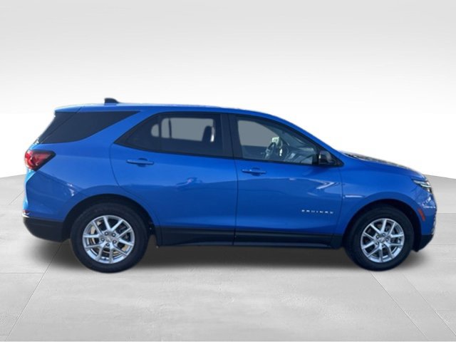 Used 2024 Chevrolet Equinox LS w/ LS Convenience Package FWD image 8