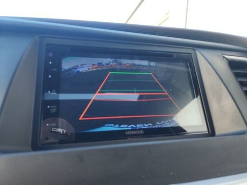 Used 2019 Toyota Highlander XLE image 47