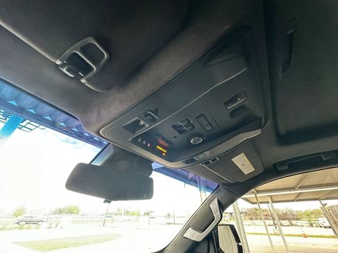 Used 2019 Cadillac Escalade ESV Platinum image 22