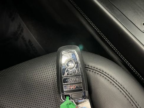 Used 2024 Lincoln Corsair AWD w/ Equipment Group 101A image 29