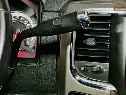 Used 2018 RAM 2500 Laramie w/ Convenience Group image 14