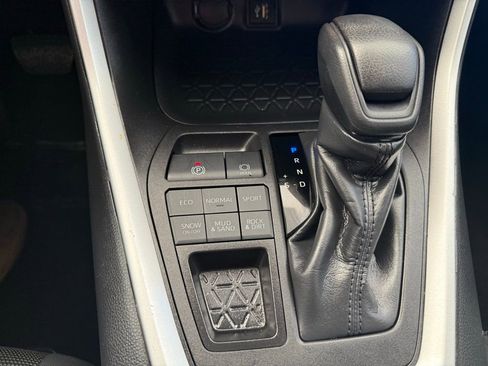 Used 2024 Toyota RAV4 LE image 30