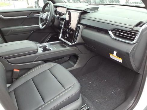 New 2026 GMC Acadia Elevation image 27