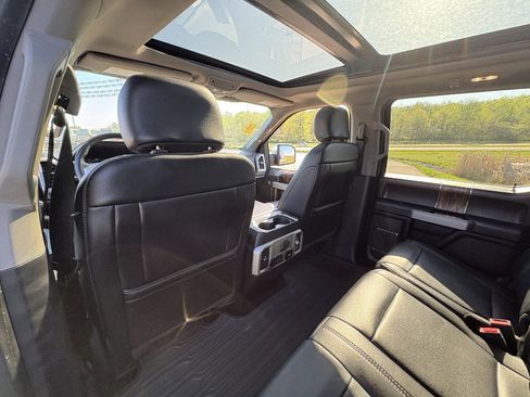 Used 2020 Ford F150 Lariat w/ Equipment Group 502A Luxury AWD/4WD image 18