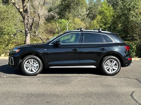 Used 2023 Audi Q5 2.0T Premium w/ Convenience Package AWD/4WD image 8