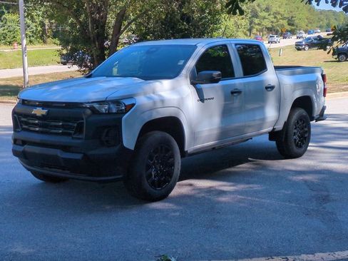 New 2026 Chevrolet Colorado W/T w/ WT Custom Package RWD image 8