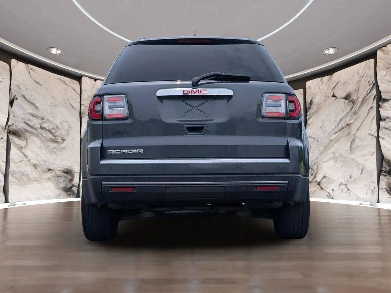 Used 2014 GMC Acadia SLE FWD image 10