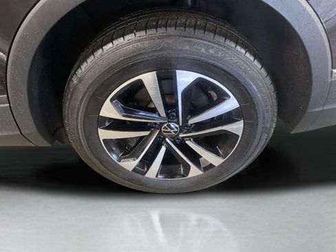 Used 2023 Volkswagen Tiguan S AWD/4WD image 9