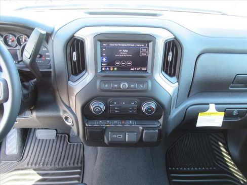 New 2026 Chevrolet Silverado 1500 Custom image 23