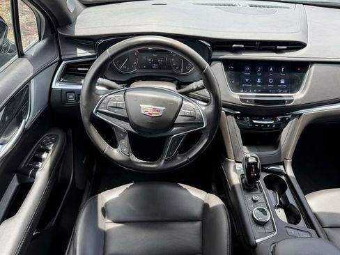 Used 2023 Cadillac XT5 Premium Luxury FWD image 16