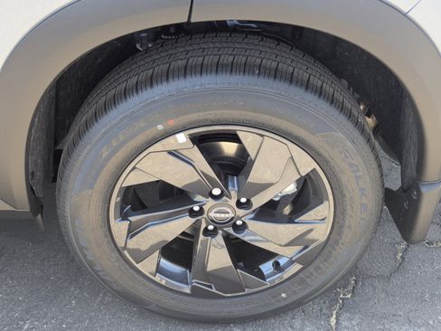 New 2026 Nissan Rogue SV FWD image 17