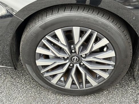 Certified 2023 Nissan Altima 2.5 SV w/ SV Premium Package image 30