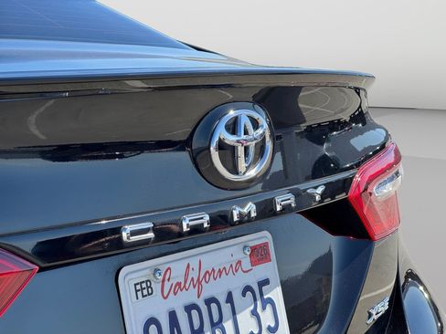 Used 2022 Toyota Camry XSE FWD image 25
