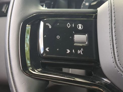 Certified 2026 Land Rover Range Rover Velar Dynamic SE AWD/4WD image 26