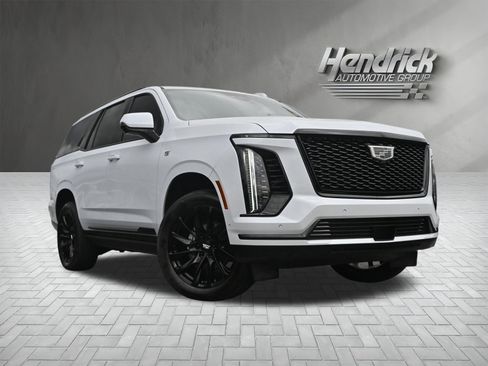 Used 2026 Cadillac Escalade Sport w/ LPO, ONYX Package image 2