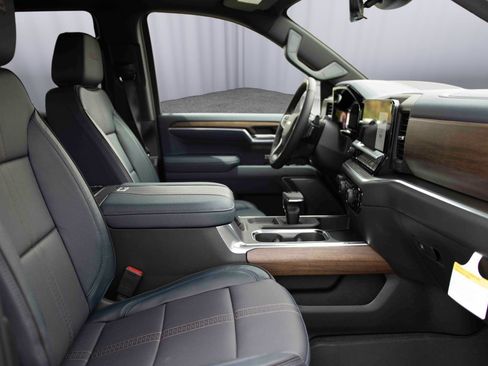 New 2026 Chevrolet Silverado 1500 High Country AWD/4WD image 28
