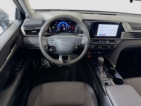 Used 2025 Toyota Camry LE FWD image 17
