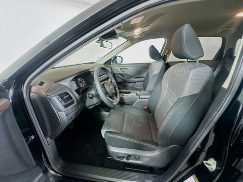 Used 2023 Nissan Rogue SV FWD image 13
