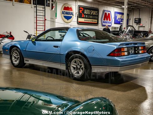 Used 1988 Chevrolet Camaro LT image 11