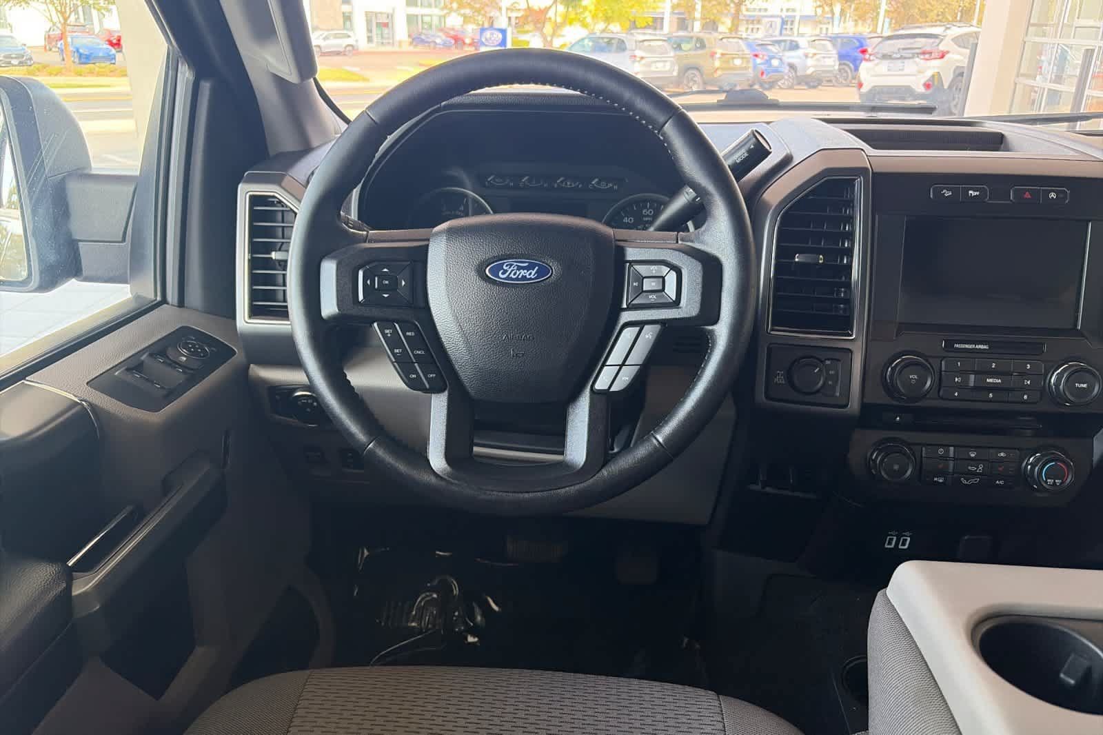 Used 2018 Ford F150 XLT w/ Equipment Group 302A Luxury AWD/4WD image 14