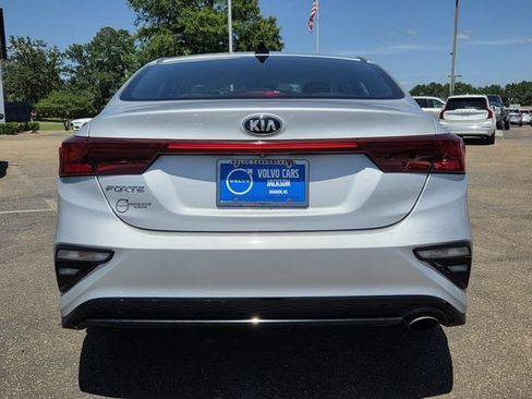 Used 2021 Kia Forte LXS FWD image 5