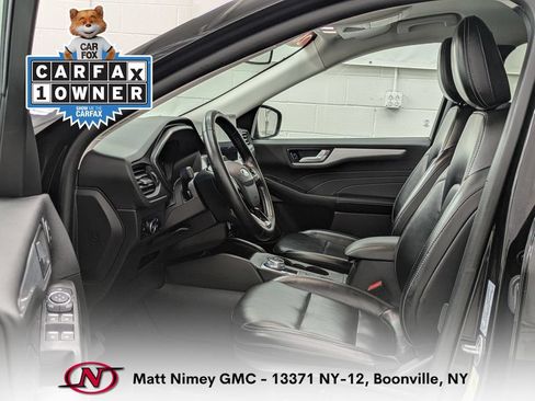 Used 2024 Ford Escape Platinum AWD/4WD image 3