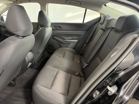 Used 2024 Nissan Altima 2.5 SV image 7