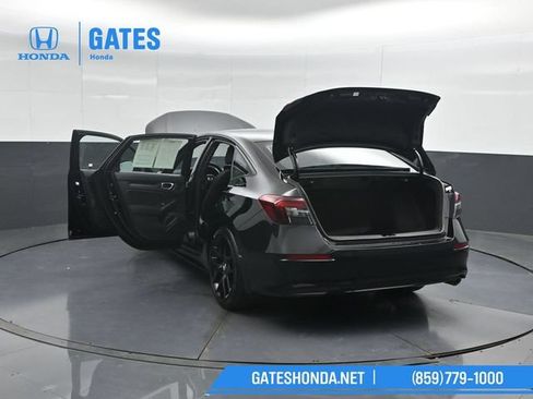 Used 2025 Honda Civic Sport image 51