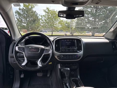 Used 2020 GMC Canyon SLE w/ Elevation Edition AWD/4WD image 9