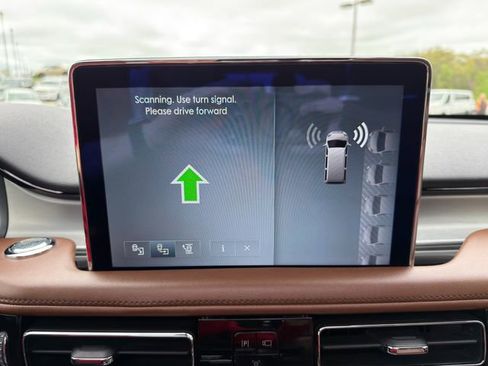 Used 2020 Lincoln Aviator Reserve w/ Equipment Group 202A AWD/4WD image 31