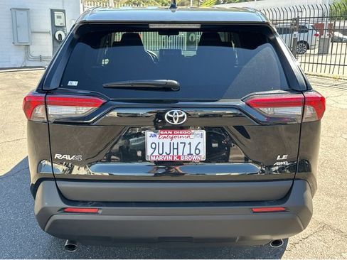 Used 2024 Toyota RAV4 LE image 12