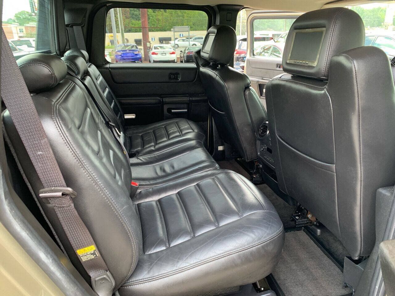 Used 2005 HUMMER H2 SUT w/ Preferred Equipment Group AWD/4WD image 20