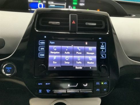 Used 2018 Toyota Prius Three image 24