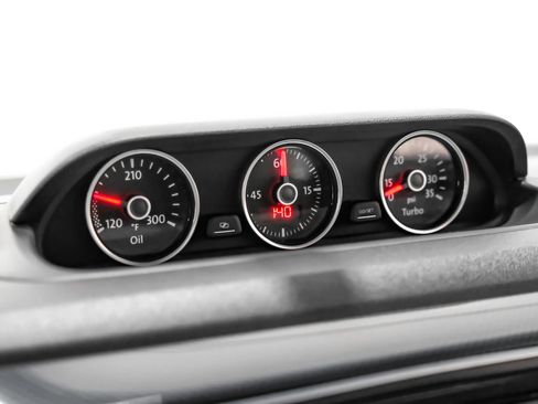 Used 2014 Volkswagen Beetle GSR image 23