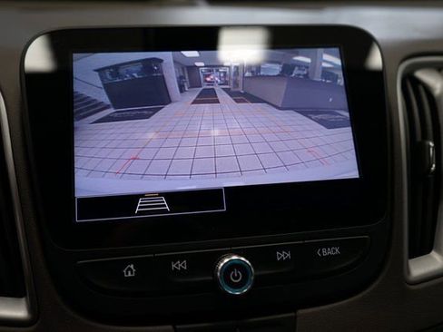 Used 2022 Chevrolet Malibu LS image 8