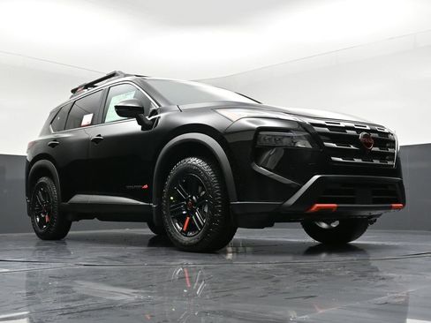 New 2026 Nissan Rogue SV image 28