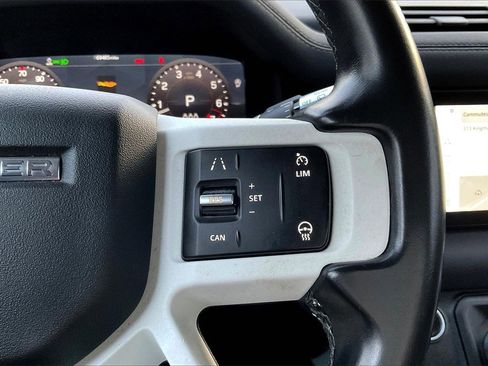 Used 2022 Land Rover Defender 110 SE image 11