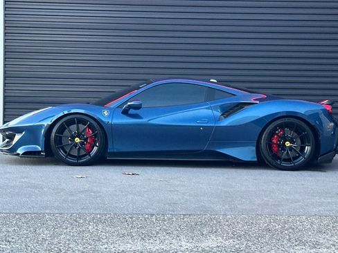 Used 2019 Ferrari 488 Pista Coupe image 2