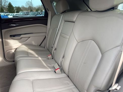 Used 2013 Cadillac SRX Luxury image 25
